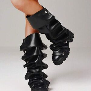 Stylish Black Women's Boots